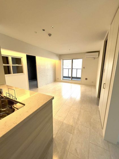 MONOLITH(モノリス)