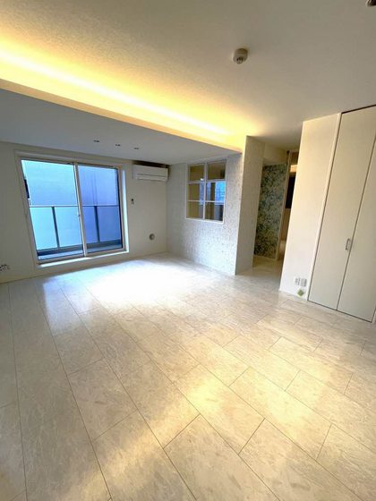 MONOLITH(モノリス)