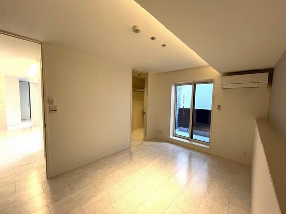 MONOLITH(モノリス)