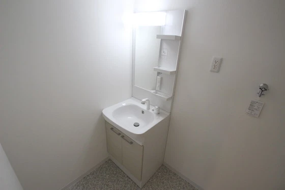 シャインライズ楽々園