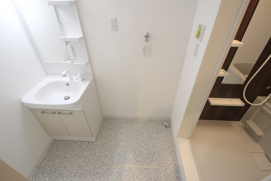 シャインライズ楽々園