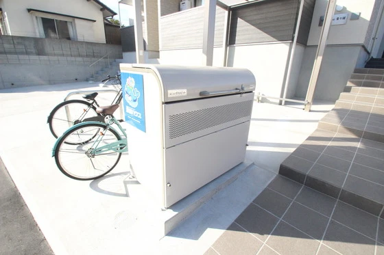 シャインライズ楽々園