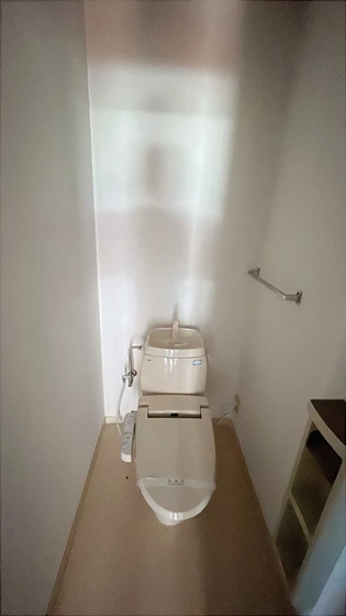 ドミール津高 A