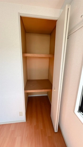 ドミール津高 A