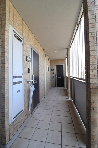 メゾン エミグラント A棟