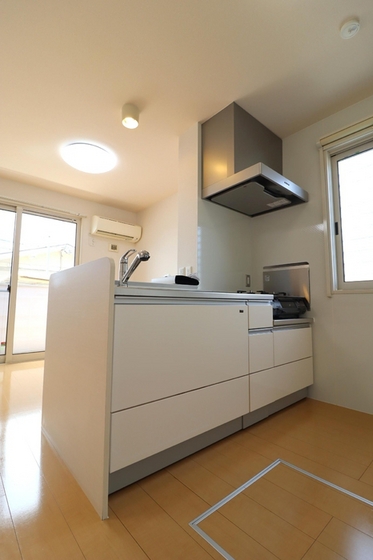 メゾン エミグラント A棟