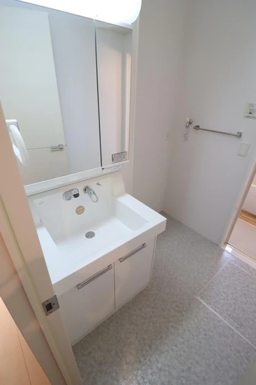 メゾン エミグラント A棟