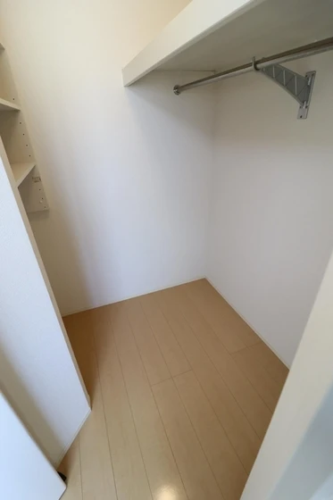 メゾン エミグラント A棟