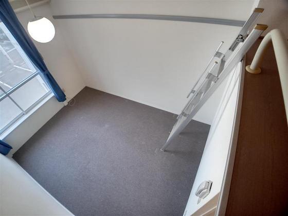 レオパレスルミエール