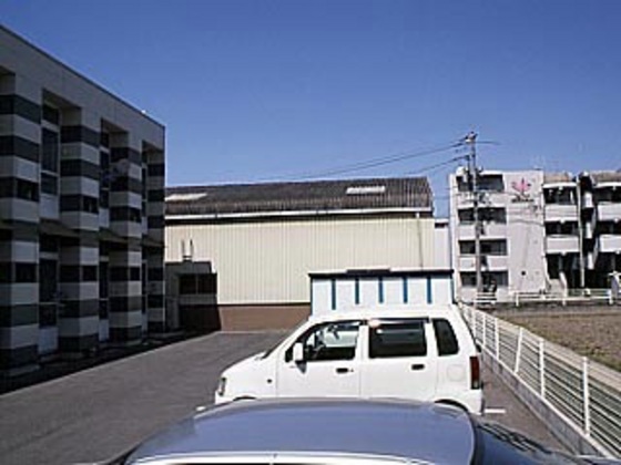 レオパレスルミエール