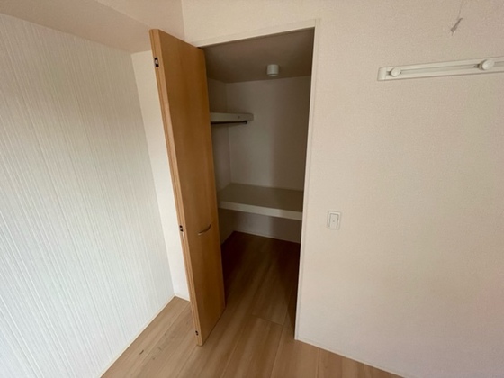 セジュール西条 B棟