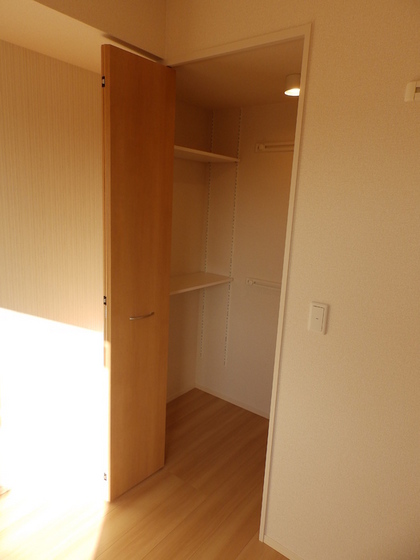 セジュール西条 B棟