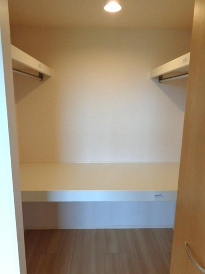 セジュール西条 B棟