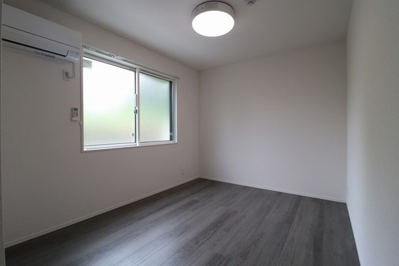 ホワイエ西川原