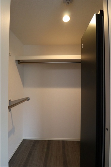 ホワイエ西川原