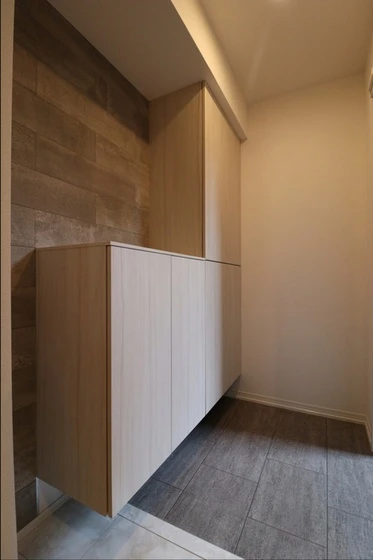 ホワイエ西川原