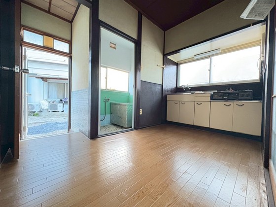 國杭アパート奥