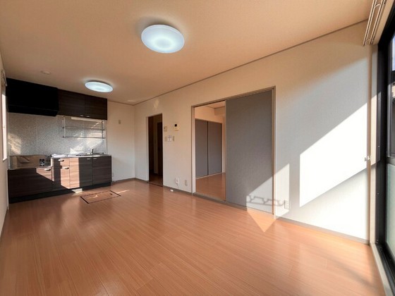 コートウィスタリア