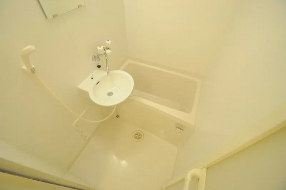 レオパレスアクア門前