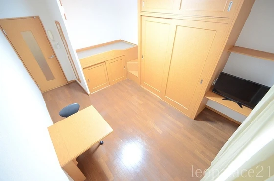 レオパレスファミーユ