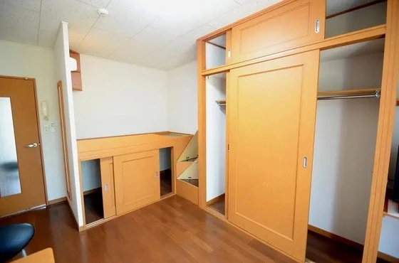 レオパレスファミーユ