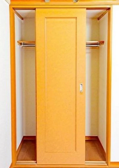 レオパレステラ