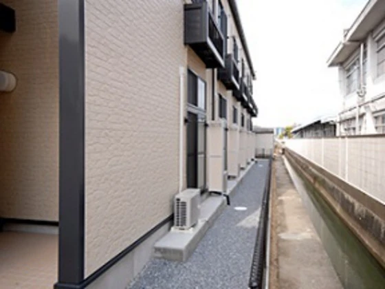 レオパレステラ