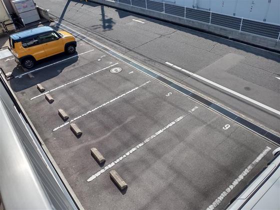 レオパレステラ