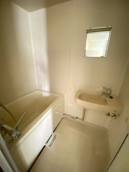 コーポアルビオン