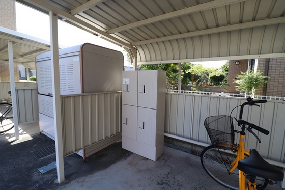 スプリング フィールド B棟