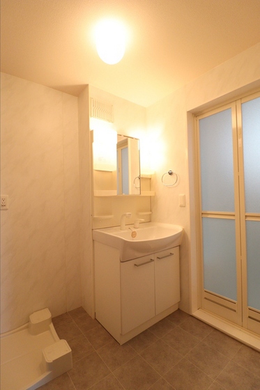 スプリング フィールド B棟