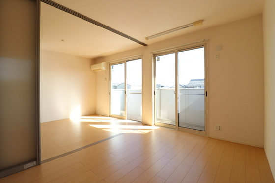 スプリング フィールド B棟