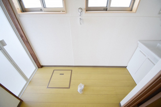 船越6丁目借家 奥