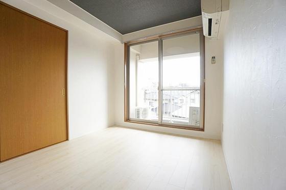 コンチネンタル・インB