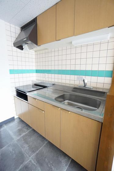 コンチネンタル・インB