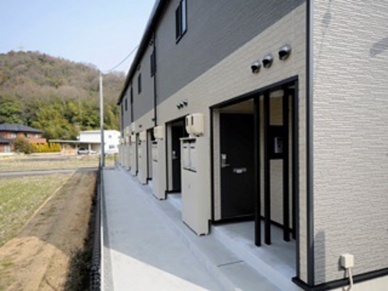 レオパレスエスケイティー