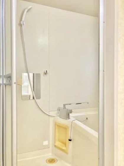 オークス 参番館