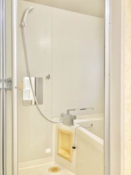 オークス 参番館