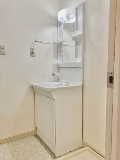 オークス 参番館