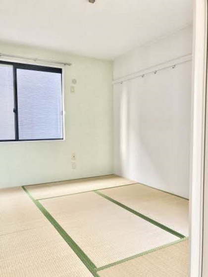 オークス 参番館