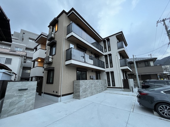 ボヌール庚午中