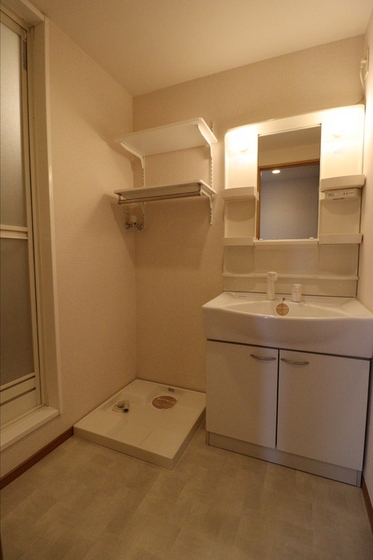 リースランド西市 C棟