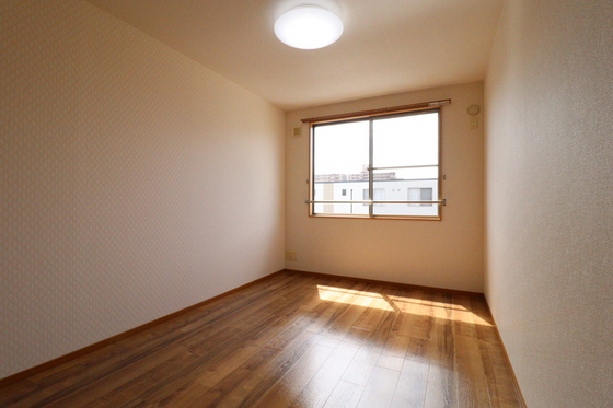 リースランド西市 C棟