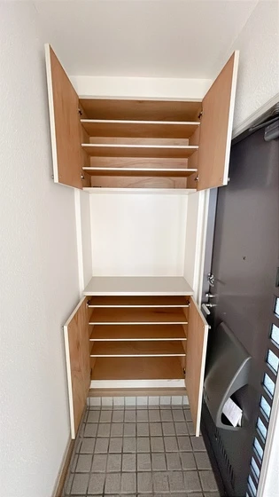 アベニュー B棟