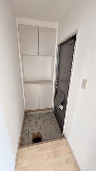 アベニュー B棟