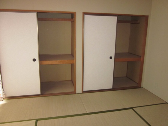 グローリーハウス的場C