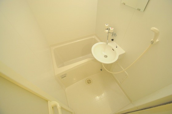 レオパレス西大寺南