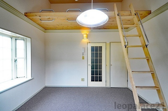 レオパレスリヴェール杉原