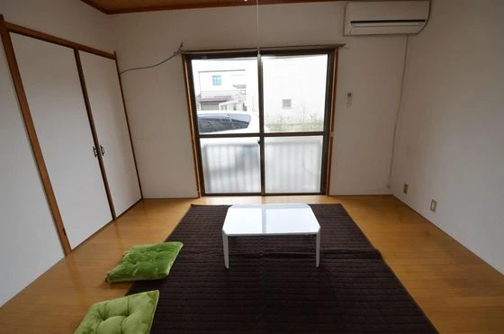 ホワイトメゾン津島C