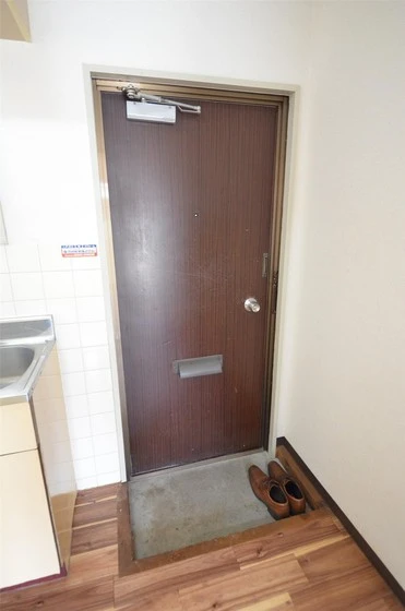 ホワイトメゾン津島C